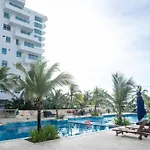 Impeccable 2Br With Charming Balcony In Sunset Beach