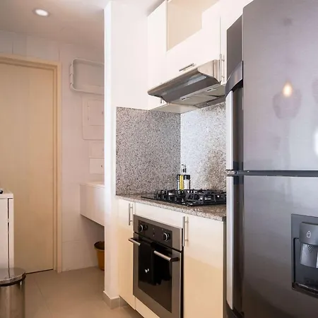 Apartamento Impeccable 2br With Charming Balcony In Sunset