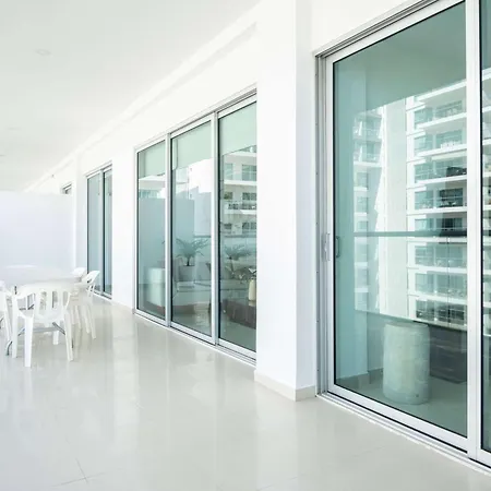 Apartamento Impeccable 2br With Charming Balcony In Sunset *